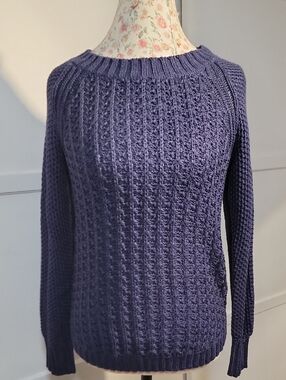 Calvin Klein Jeans Textured Navy Crewneck Sweater Size Small